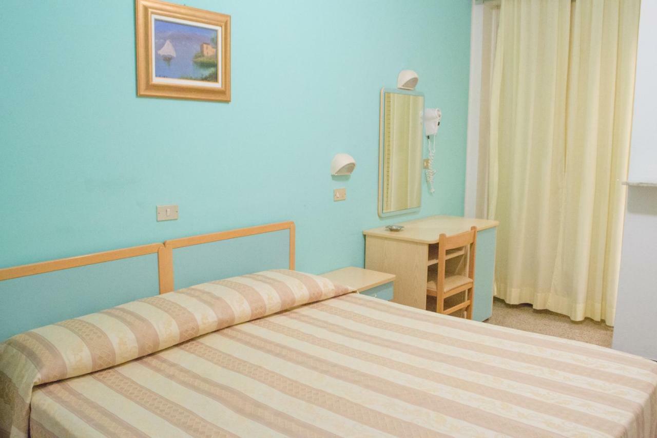 Hotel Solmar Каттолика Экстерьер фото